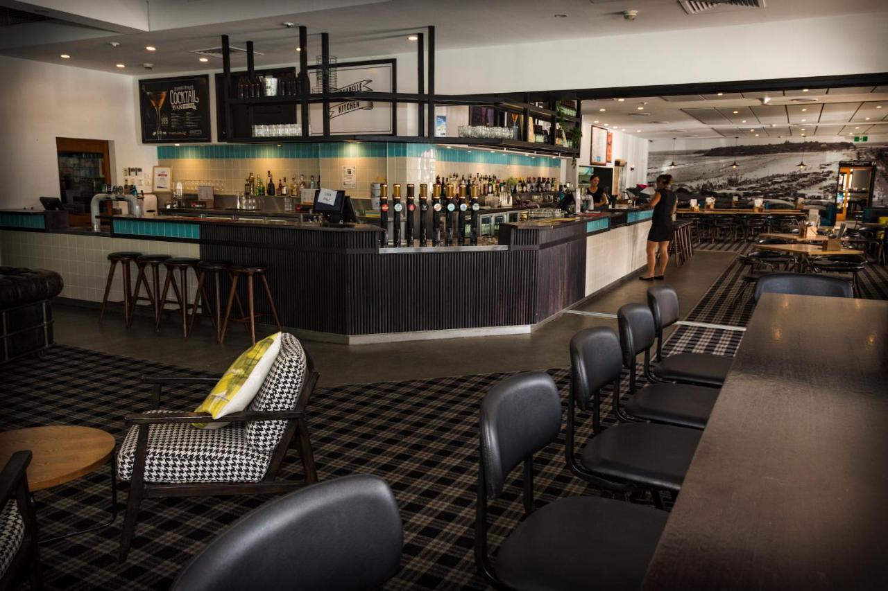 Coolangatta Sands Hotel Экстерьер фото